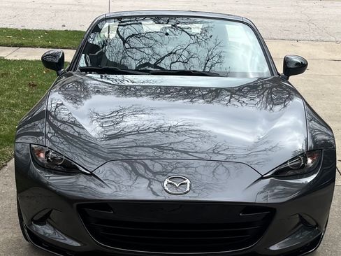 Used 2019 MAZDA MX-5 Miata Club w/ Brembo/BBS Package image 2