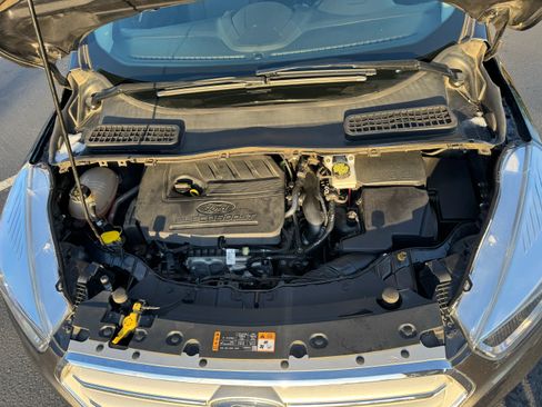 Used 2018 Ford Escape SE image 22