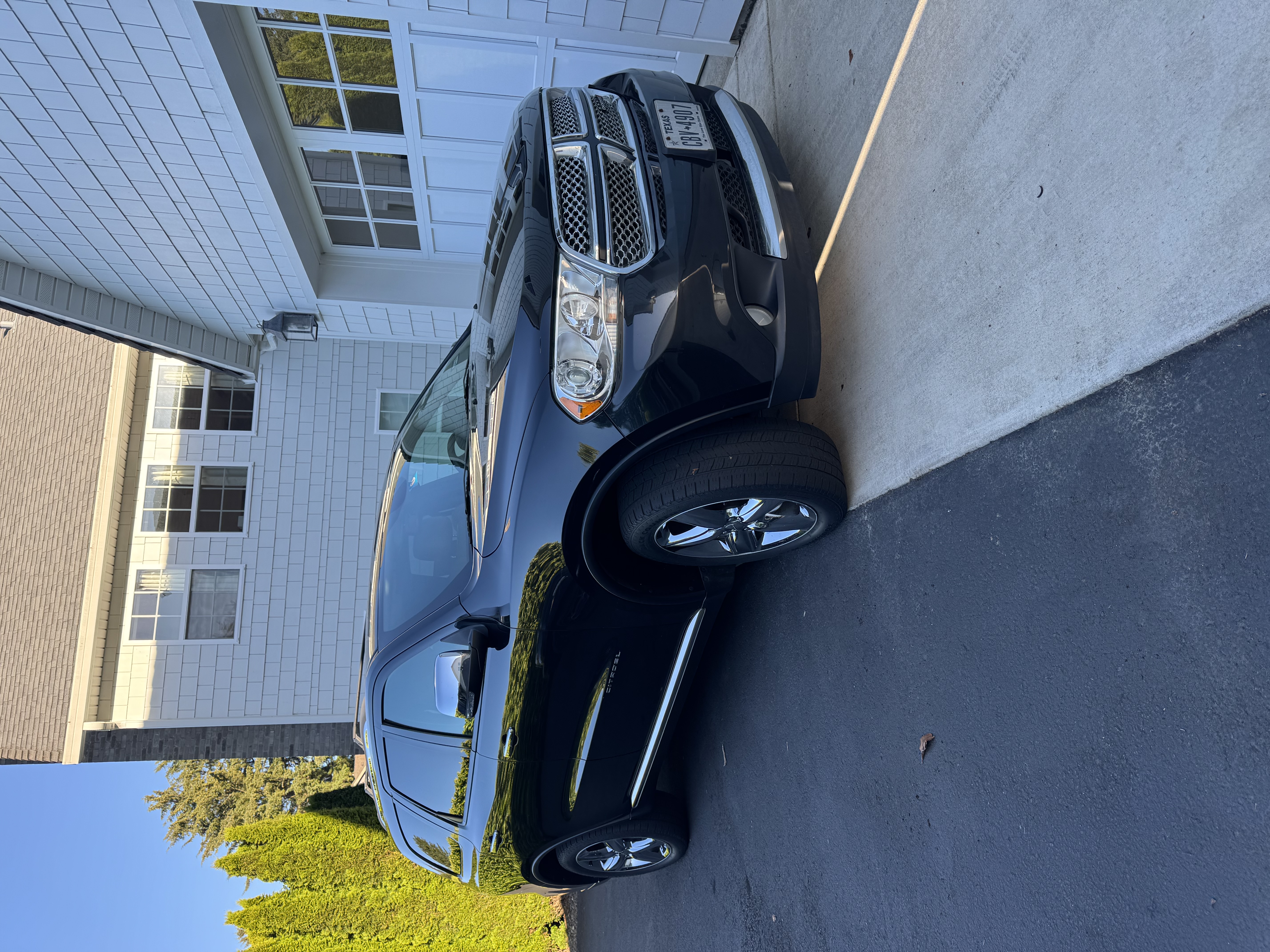 Used 2013 Dodge Durango Citadel w/ Technology Group AWD/4WD image 1