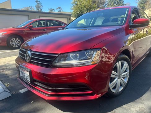 Used 2017 Volkswagen Jetta S image 9