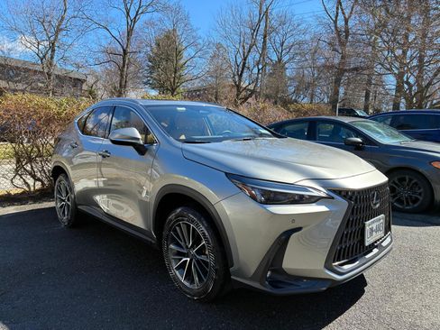 Used 2024 Lexus NX 350 350 Premium Sport Utility 4D image 2