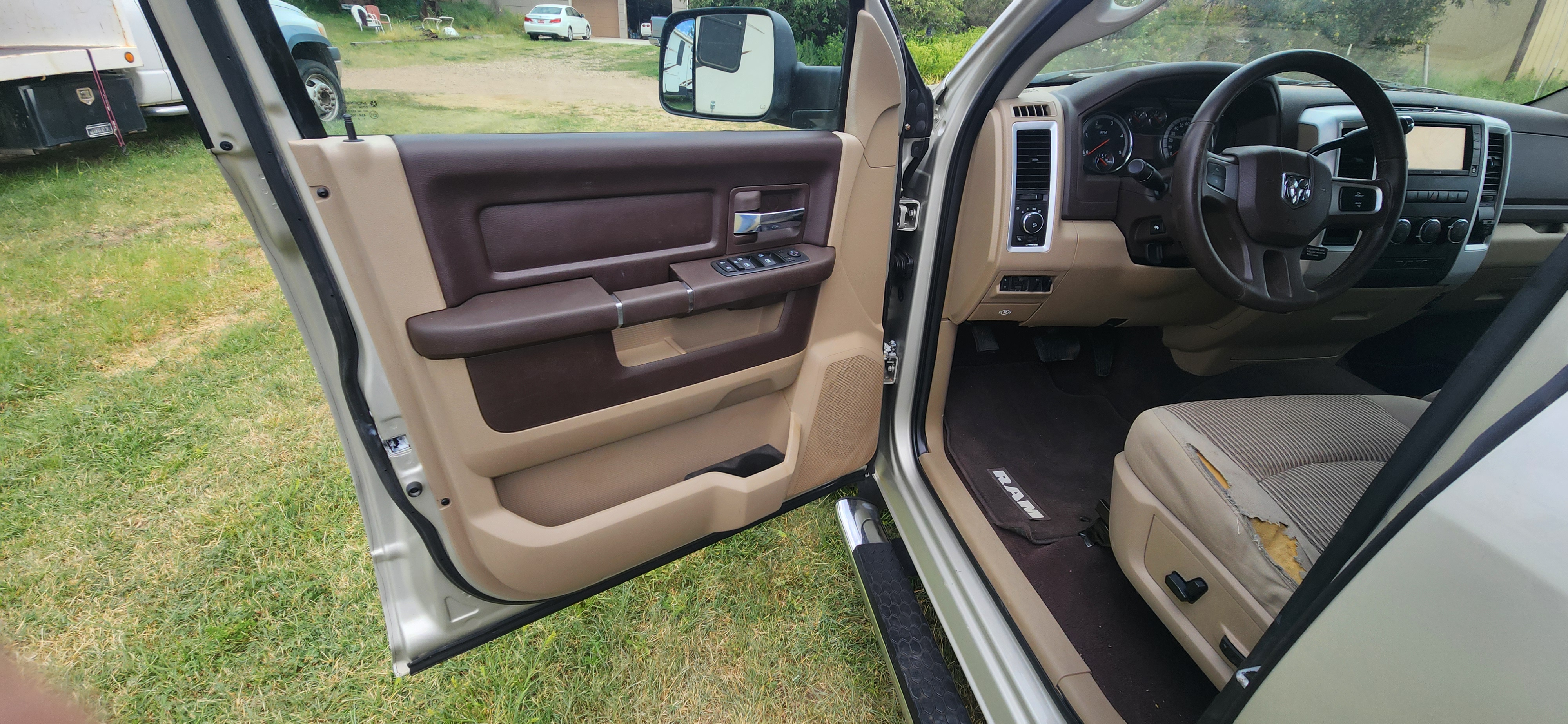 Used 2010 Dodge Ram 2500 Truck SLT w/ Big Horn Regional Pkg RWD image 10