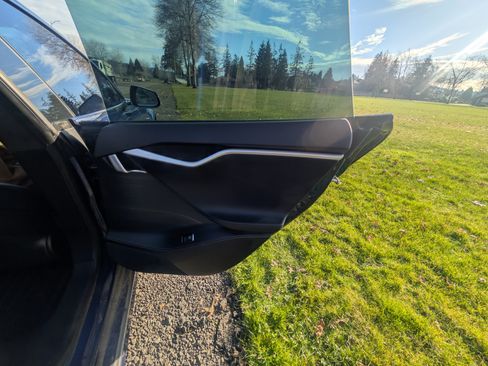 Used 2017 Tesla Model S 100D image 14