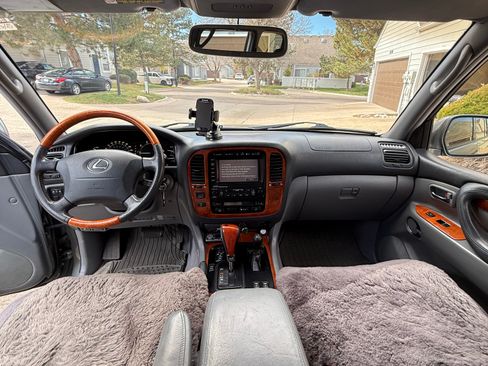 Used 2002 Lexus LX 470 4WD image 10