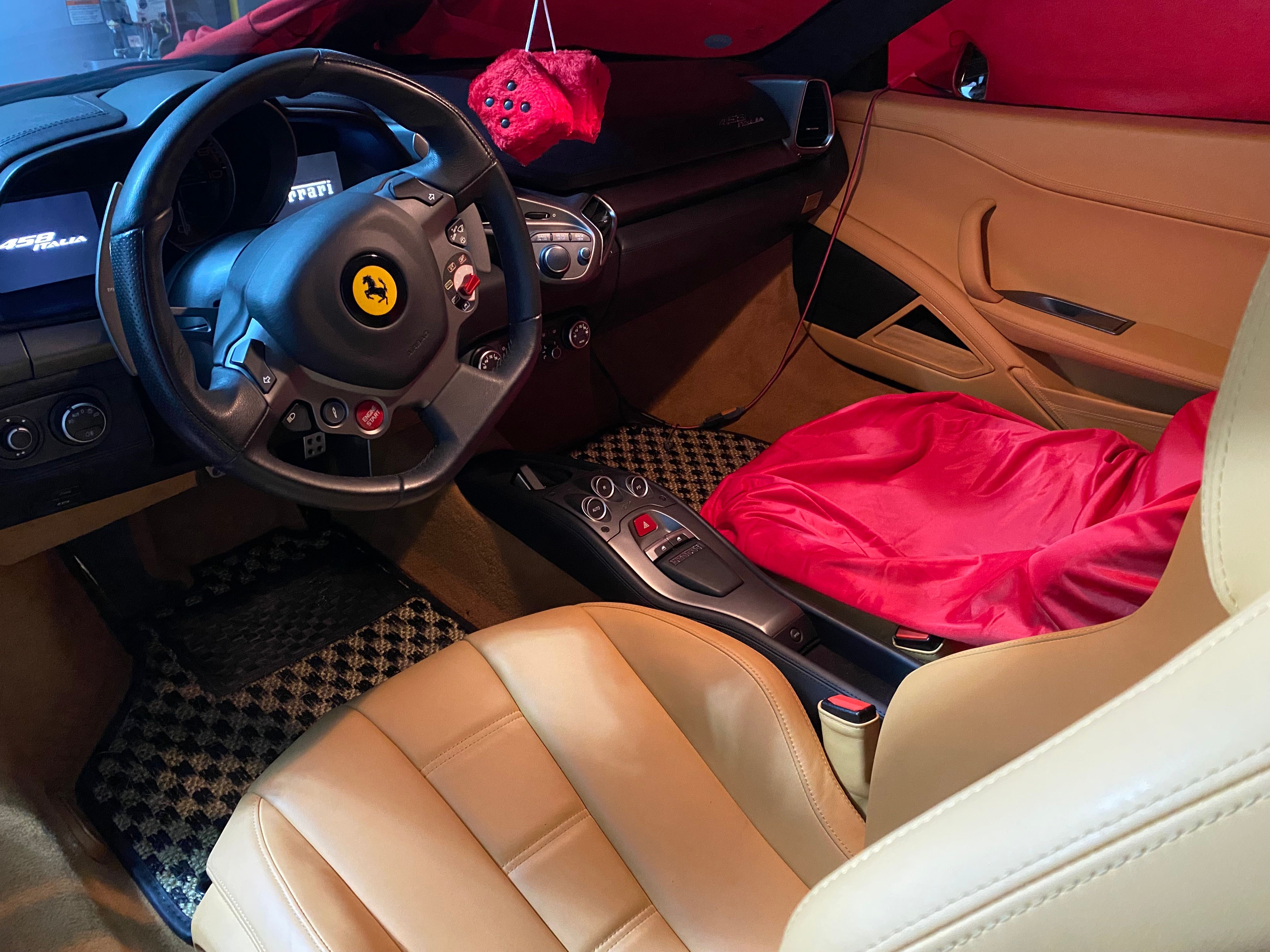 Used 2010 Ferrari 458 Italia Coupe RWD image 8