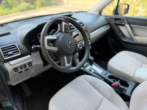 Used 2018 Subaru Forester 2.5i Premium AWD/4WD image 17