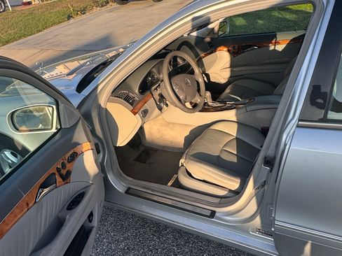 Used 2003 Mercedes-Benz E 320 Sedan image 8