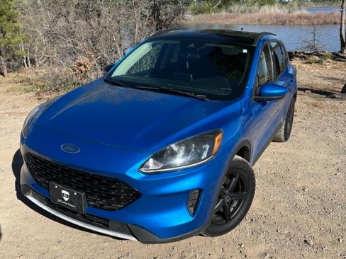 Used 2020 Ford Escape SE Sport AWD/4WD image 1