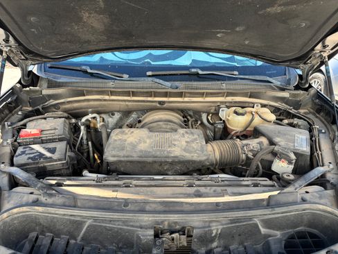 Used 2021 Chevrolet Suburban RST w/ Luxury Package image 13