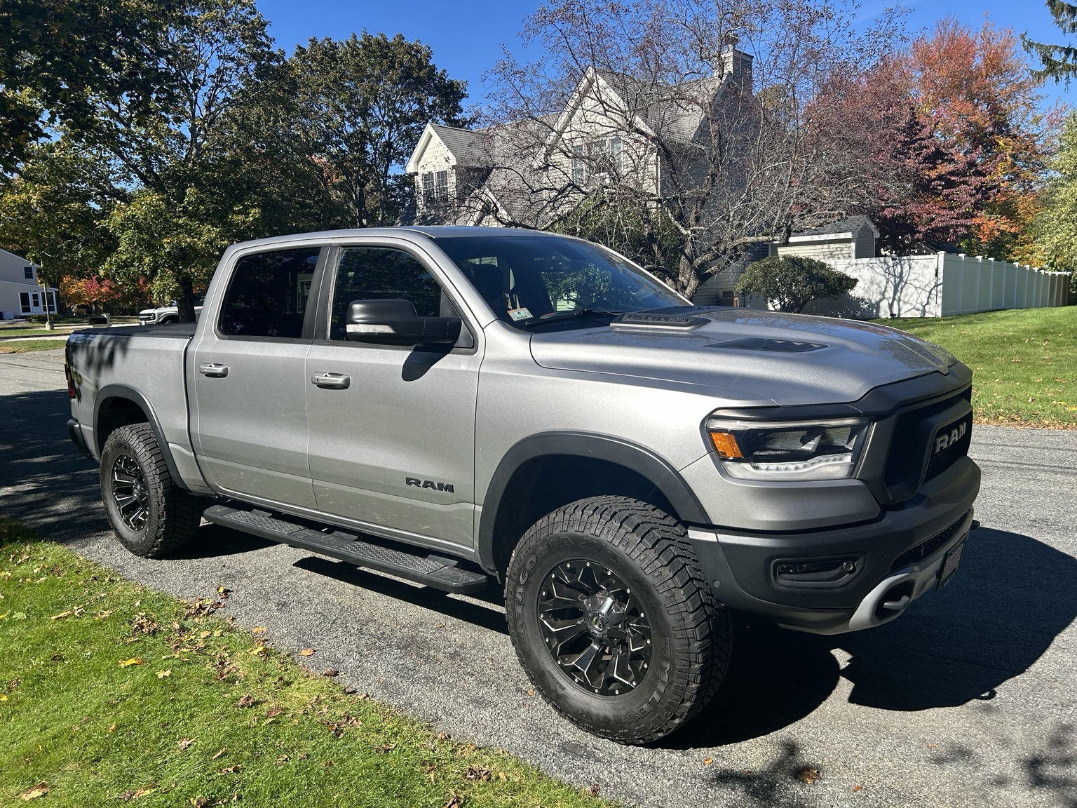 Used 2019 RAM 1500 Rebel w/ Rebel Level 2 Equipment Group AWD/4WD image 10