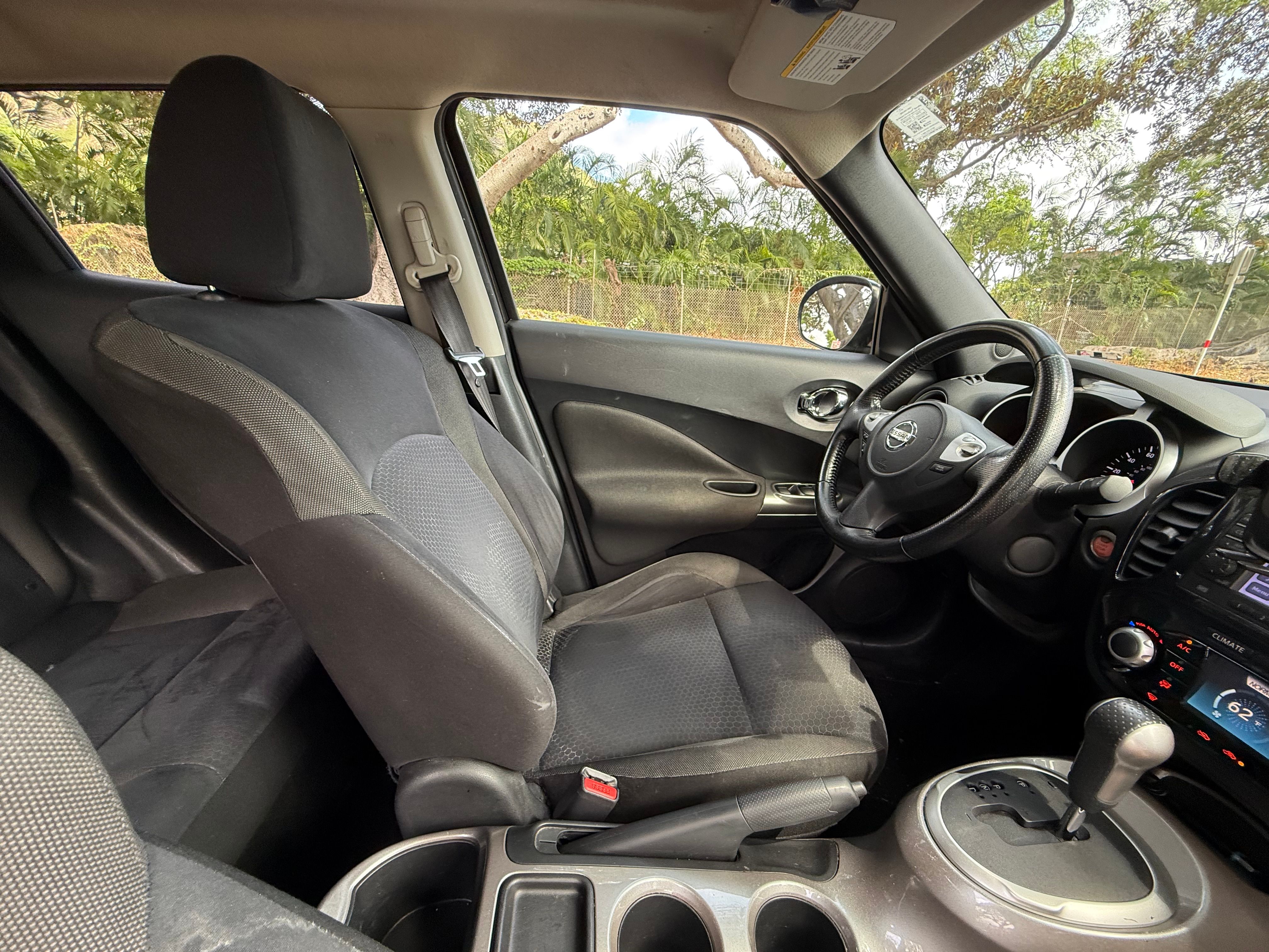 Used 2011 Nissan Juke SV FWD image 14