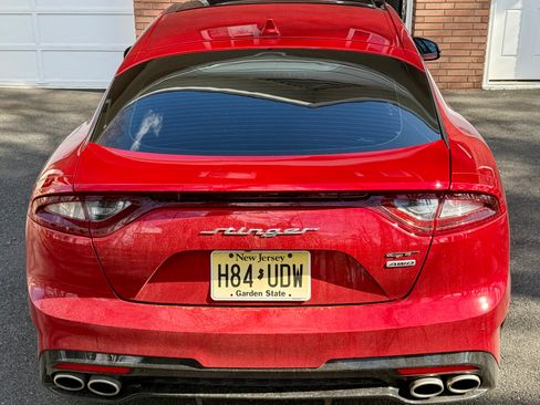 Used 2021 Kia Stinger GT2 image 4