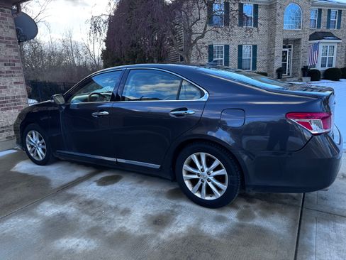 Used 2010 Lexus ES 350 image 2