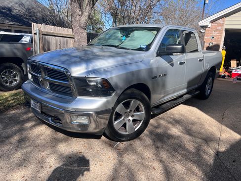 Used 2009 Dodge Ram 1500 Truck SLT w/ Lone Star Regional Pkg image 2