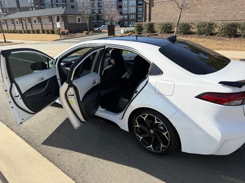 Used 2025 Toyota Corolla FX w/ Convenience Package image 10