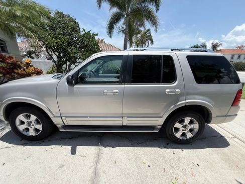 Used 2003 Ford Explorer Limited AWD/4WD image 1