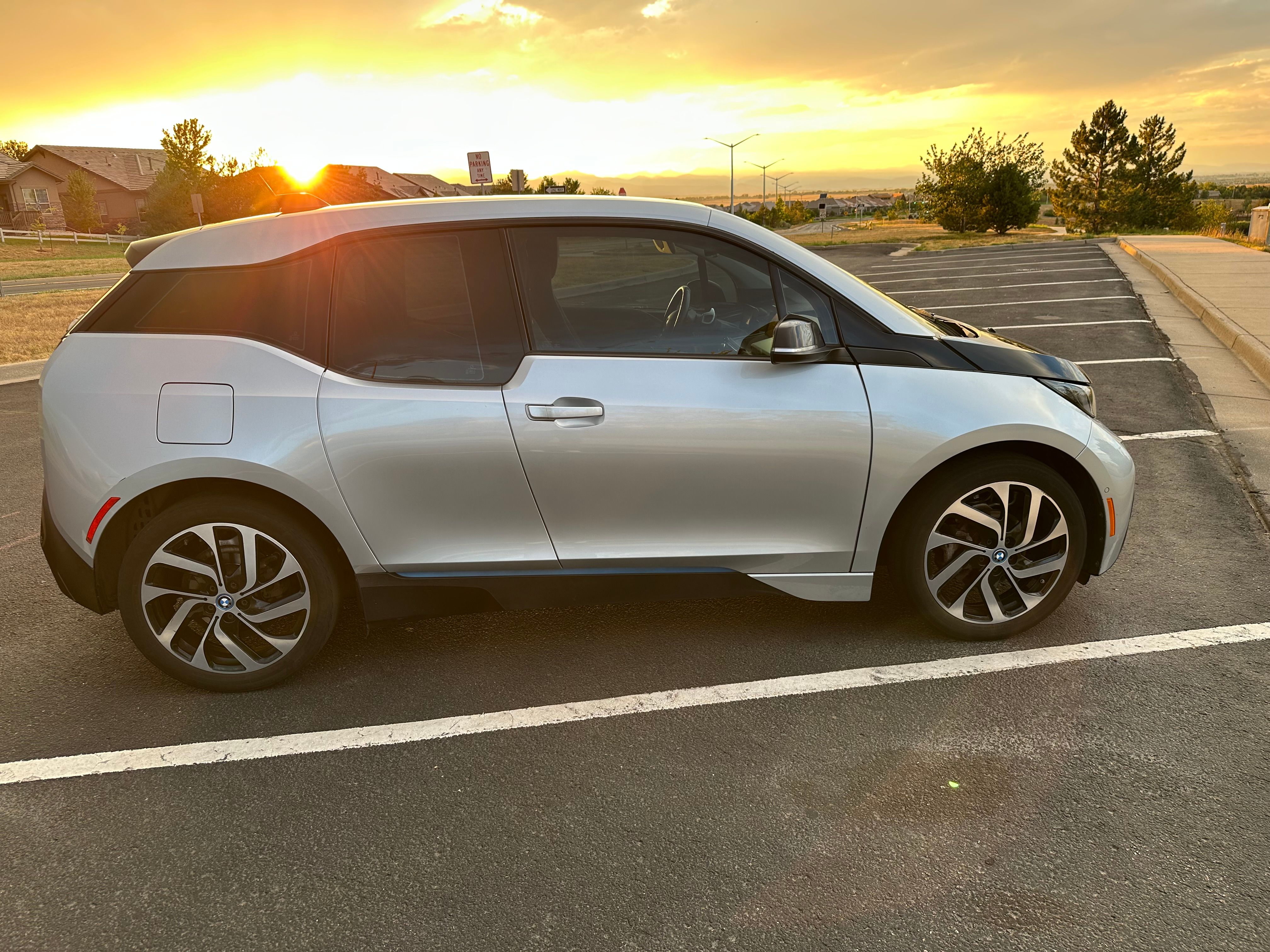 Used 2017 BMW i3 RWD image 4