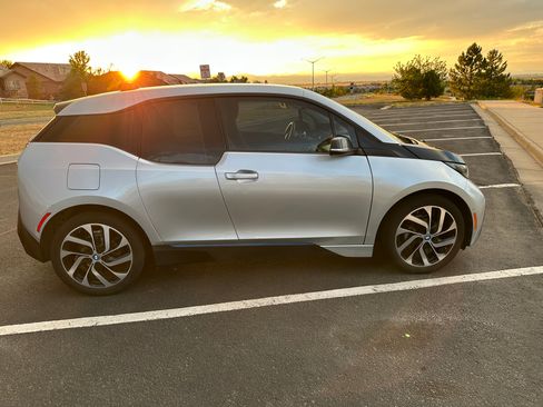Used 2017 BMW i3 RWD image 4