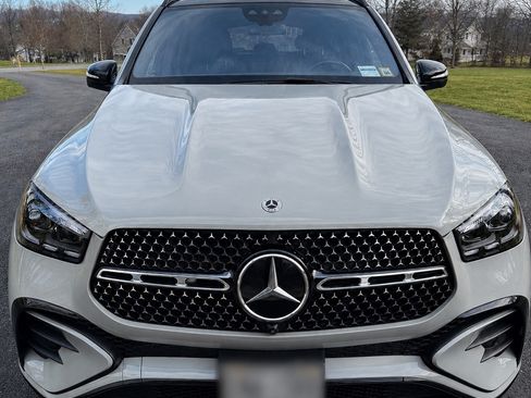 Used 2024 Mercedes-Benz GLE 450 4MATIC image 1