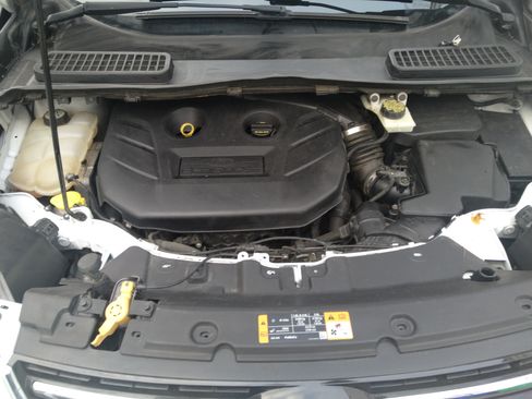 Used 2013 Ford Escape Titanium w/ Class II Trailer Tow Pkg image 4