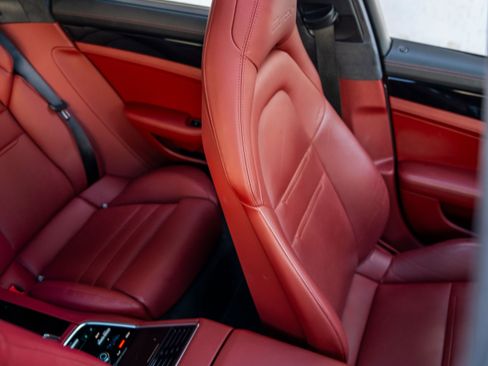 Used 2017 Porsche Panamera Turbo image 23