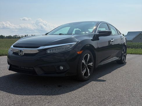 Used 2016 Honda Civic Touring image 8