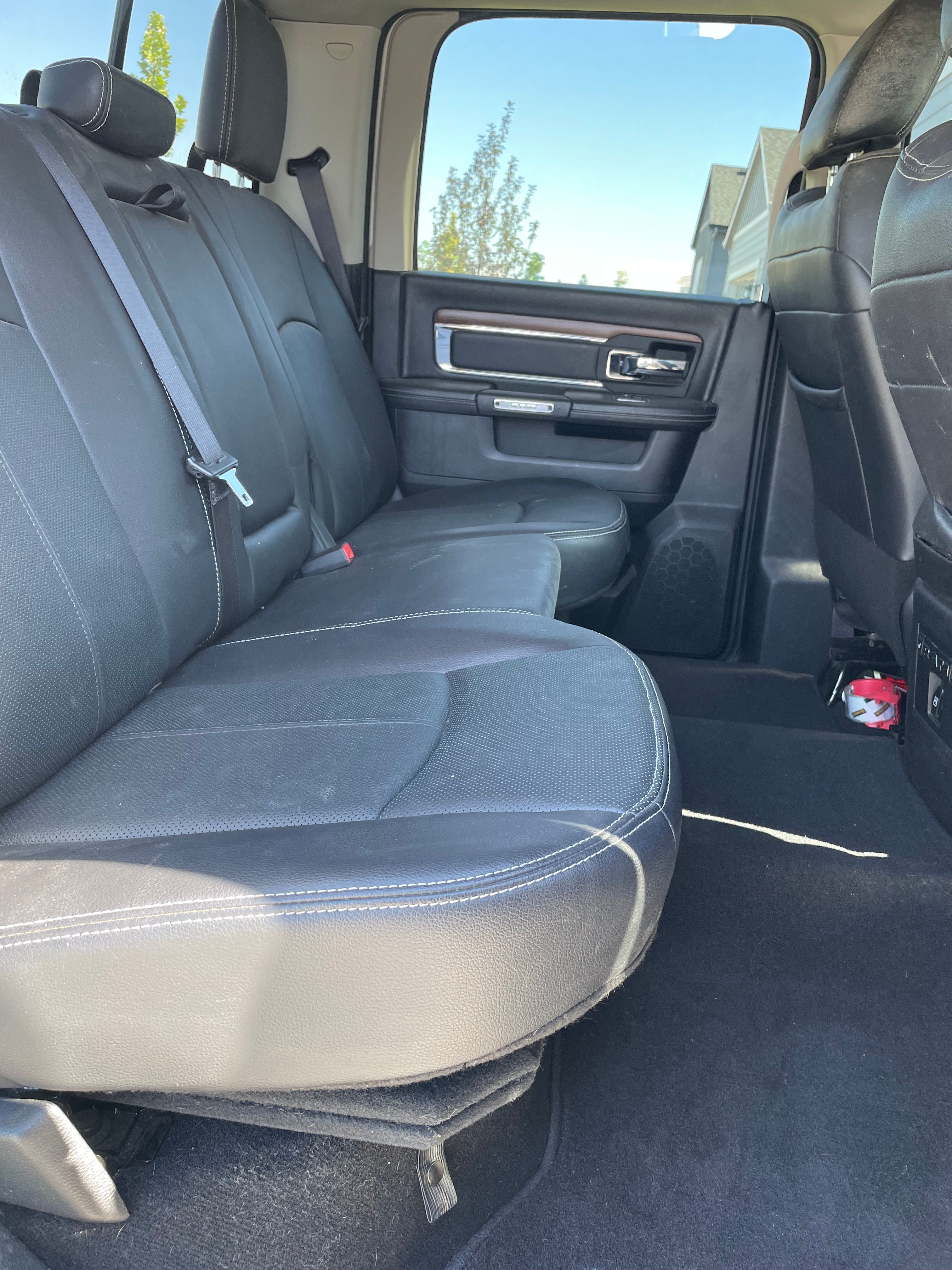 Used 2018 RAM 3500 Laramie AWD/4WD image 9