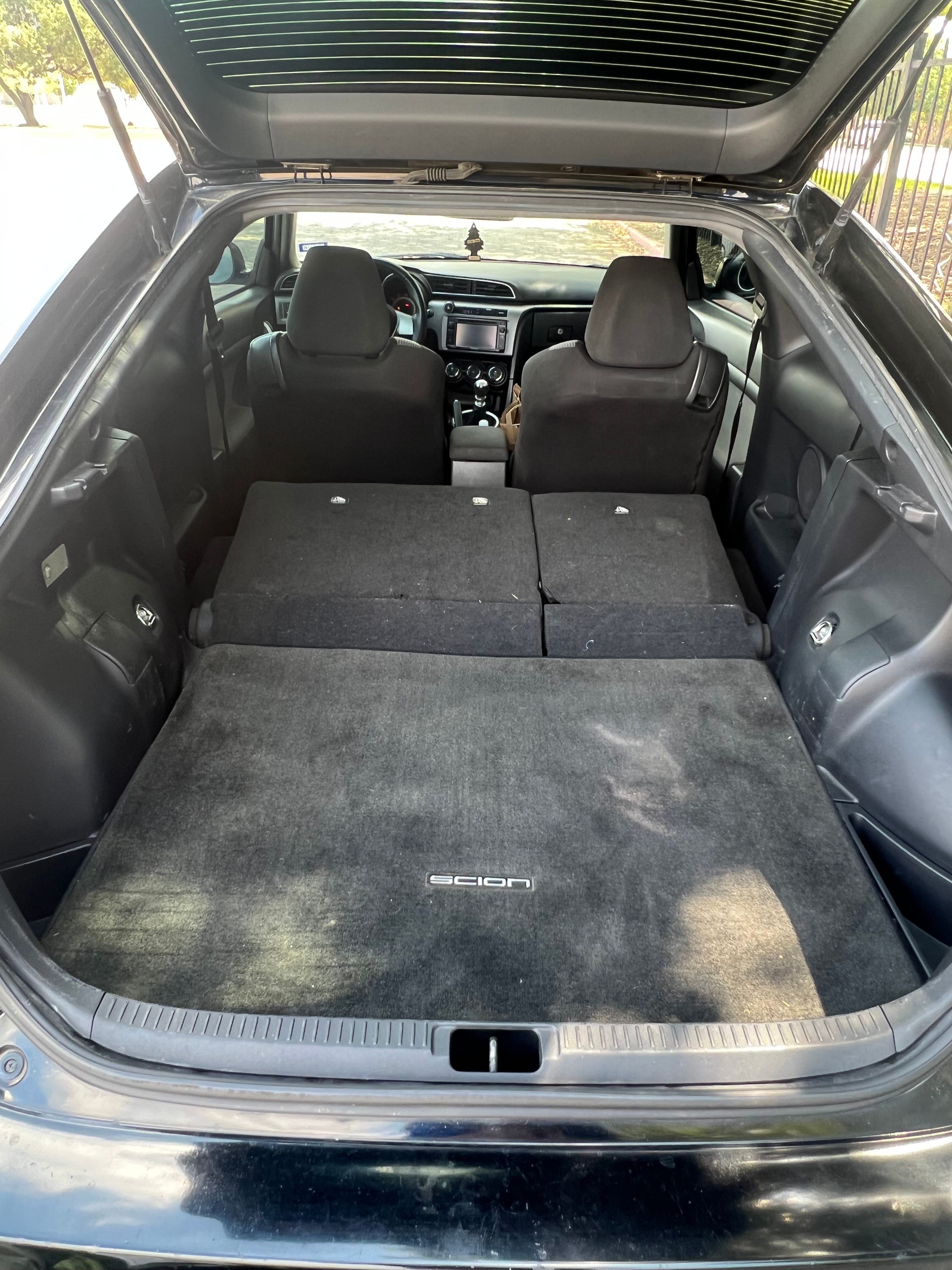 Used 2014 Scion tC FWD image 8