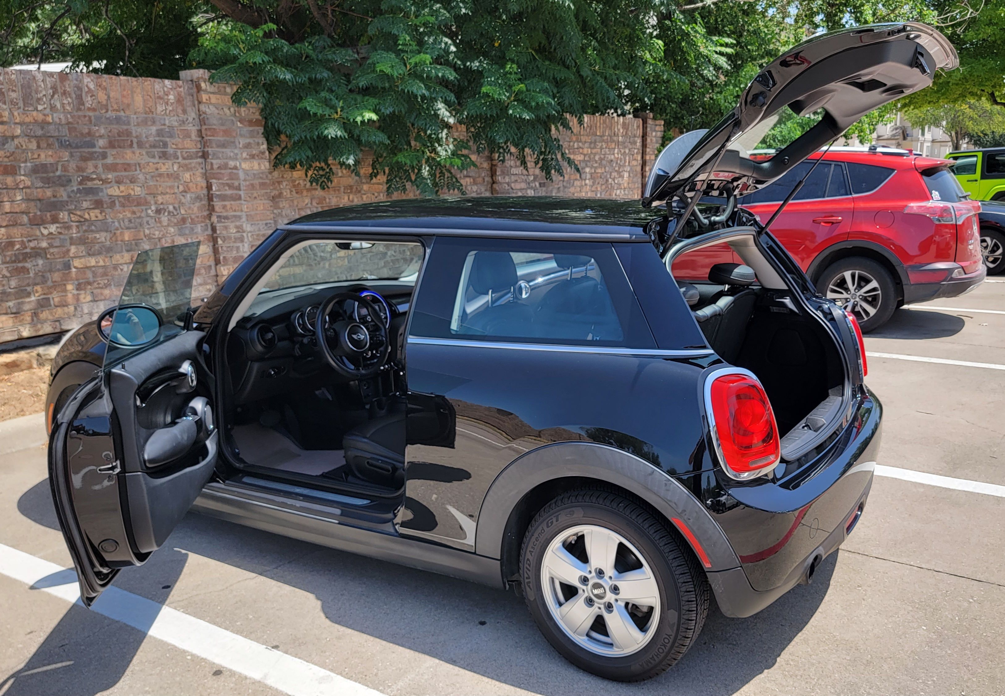 Used 2015 MINI Cooper 2-Door Hardtop FWD image 13
