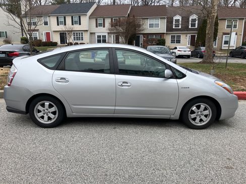 Used 2006 Toyota Prius Hatchback 4D image 5