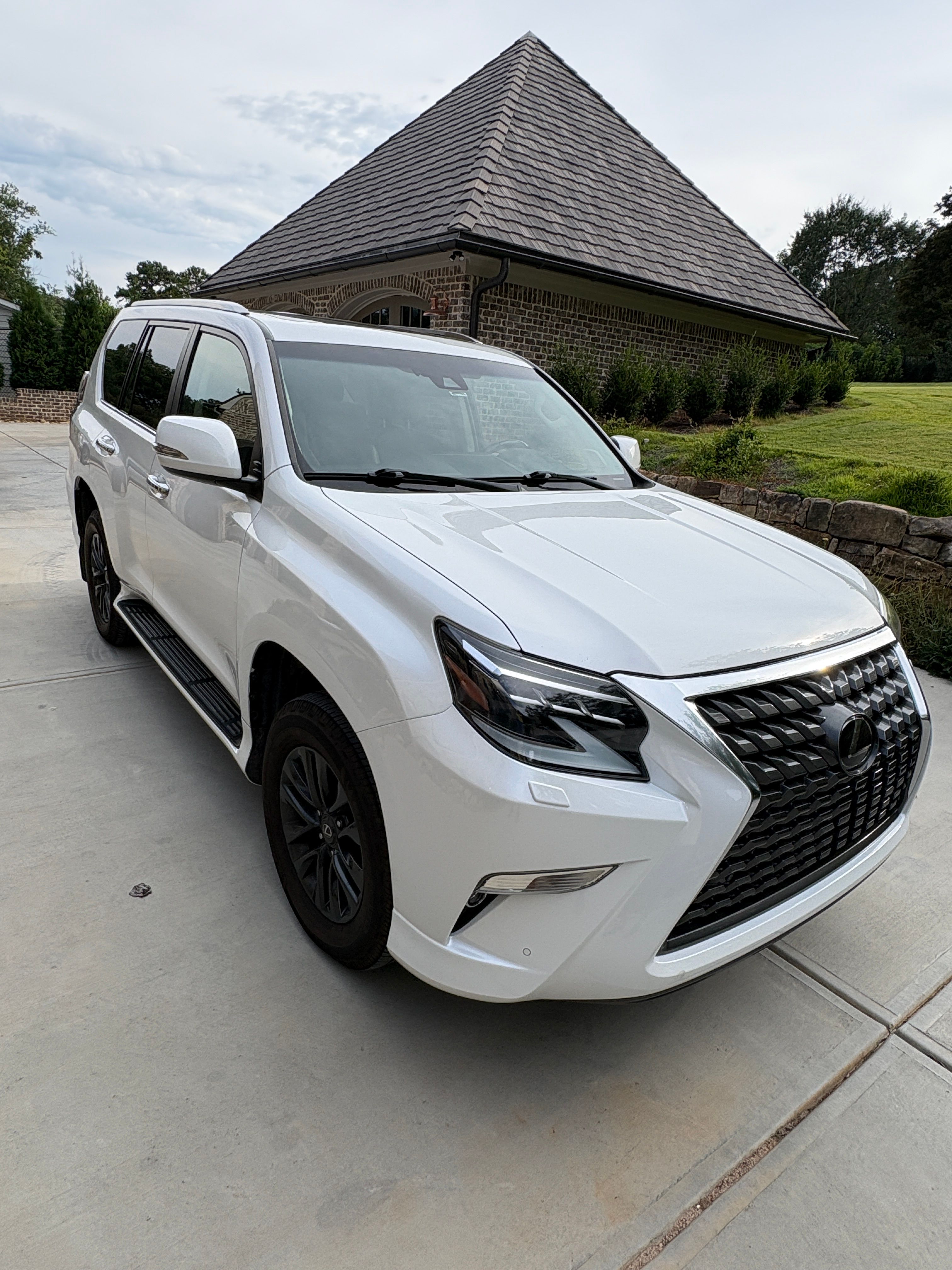 Used 2020 Lexus GX 460 Premium w/ Premium Package AWD/4WD image 12