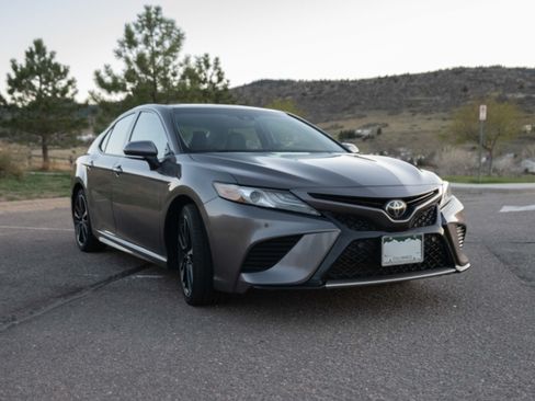 Used 2018 Toyota Camry XSE w/ Audio Package image 2