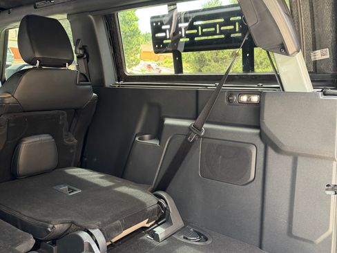 Used 2024 Ford Bronco Wildtrak image 16