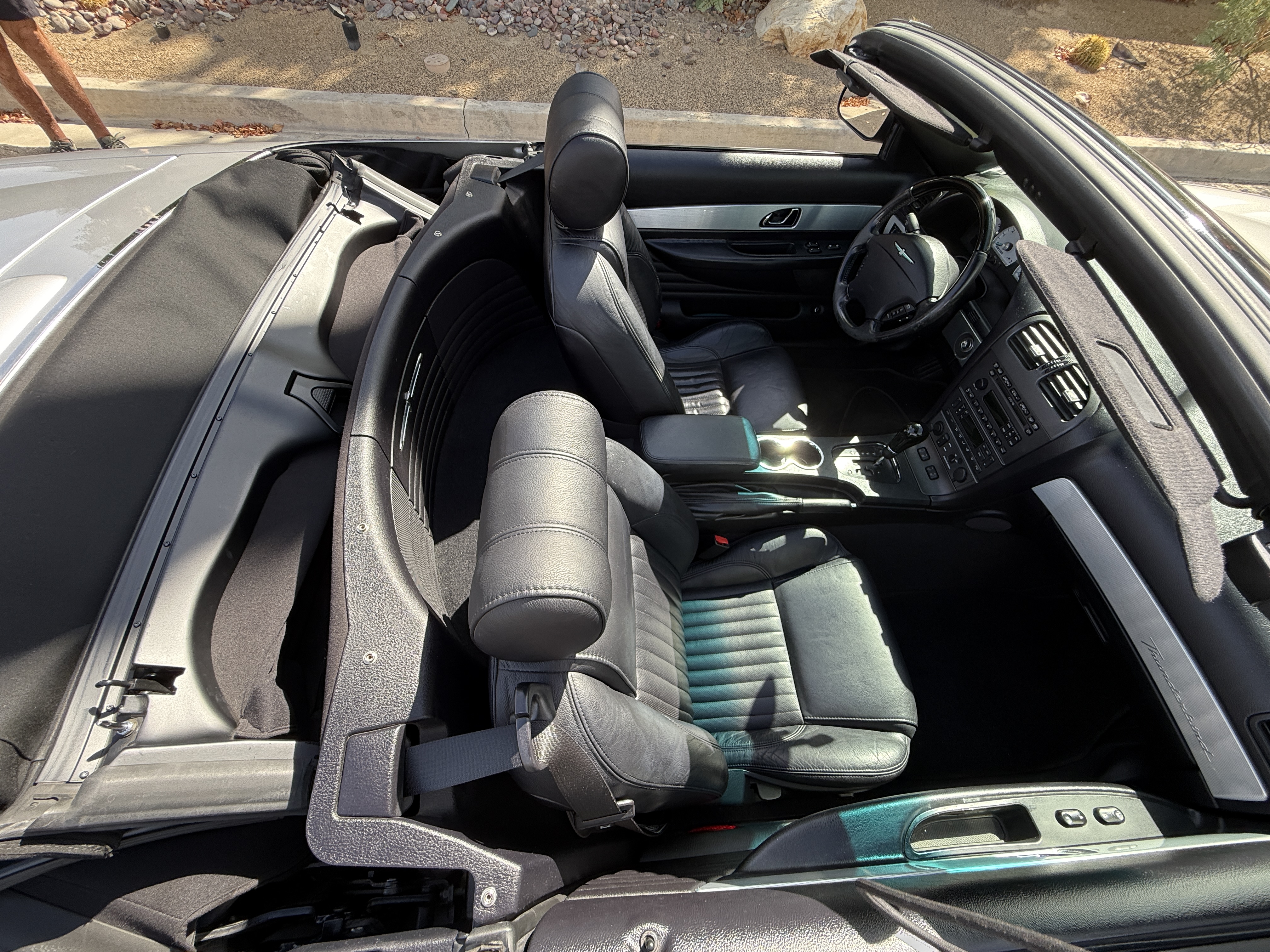 Used 2004 Ford Thunderbird RWD image 11