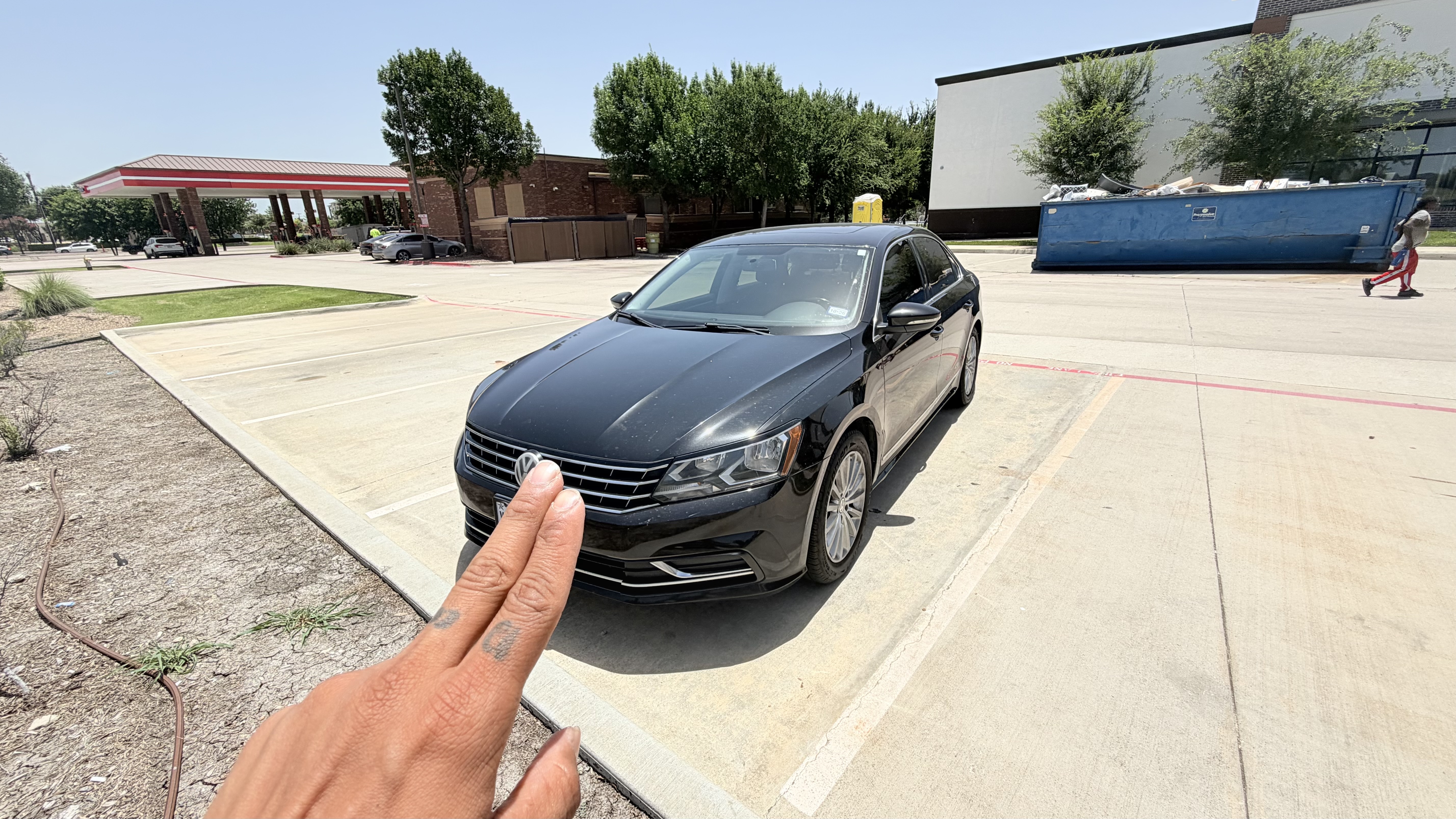 Used 2016 Volkswagen Passat 1.8T SE FWD image 2
