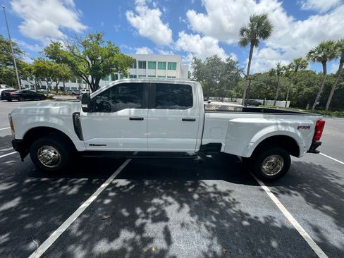 Used 2023 Ford F350 XL w/ FX4 Off-Road Package AWD/4WD image 2