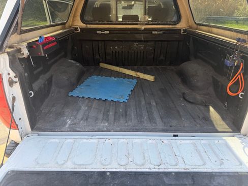 Used 2020 Toyota Tundra SR5 w/ TRD Off-Road Package image 11