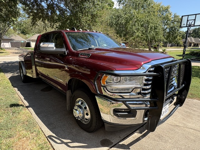 Used 2019 RAM 3500 Limited AWD/4WD image 2