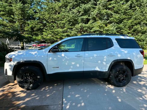 Used 2020 GMC Acadia AT4 w/ Trailering Package AWD/4WD image 14