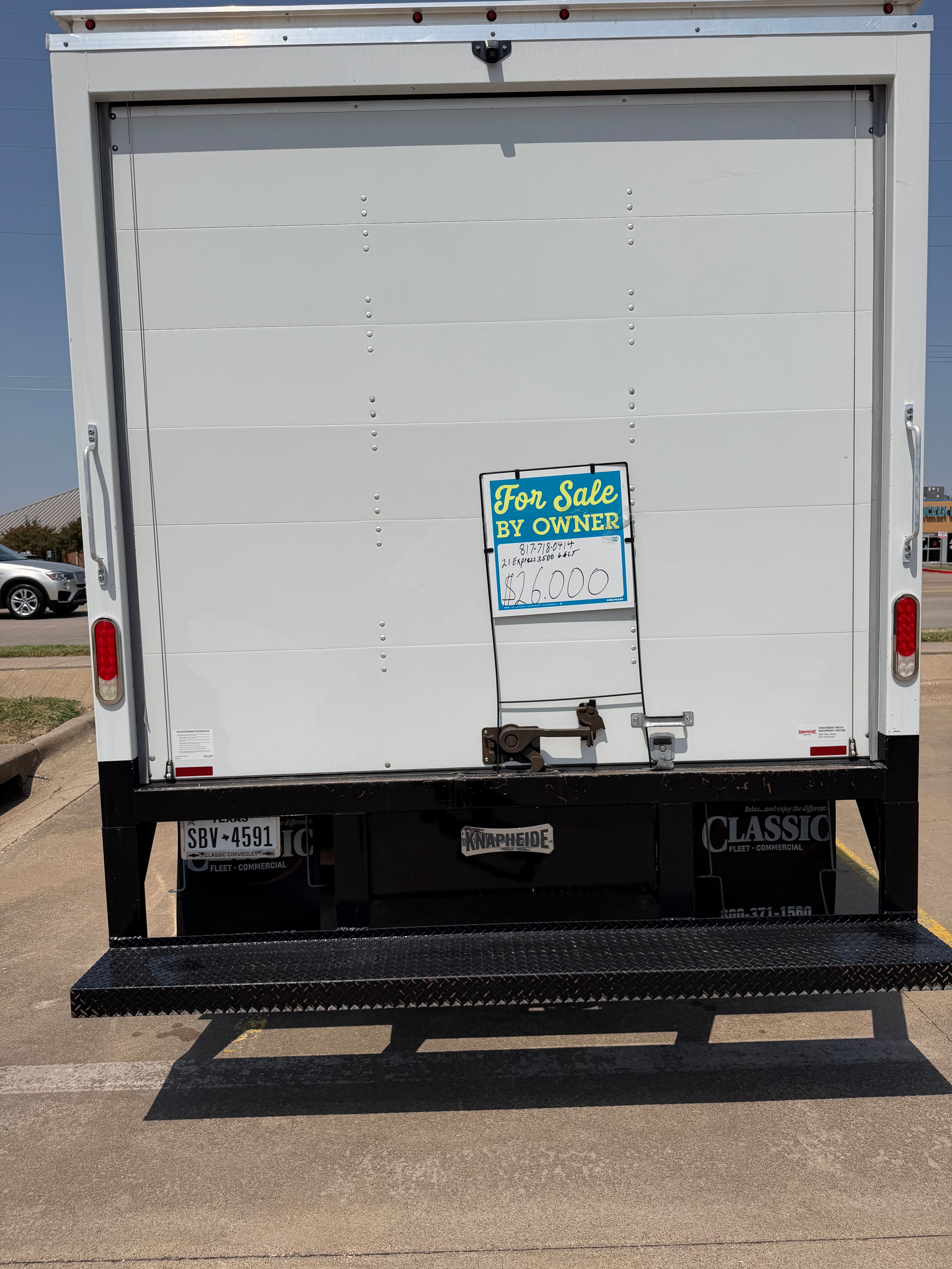 Used 2021 Chevrolet Express 3500 w/ Power Convenience Package RWD image 8
