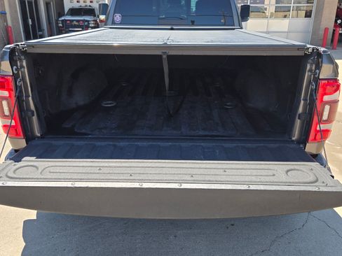 Used 2019 RAM 3500 Laramie image 9