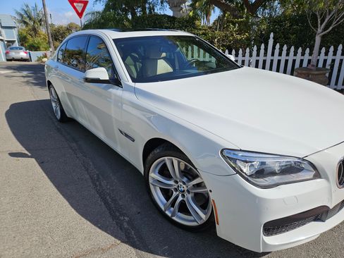 Used 2015 BMW 750Li 750Li Sedan 4D image 2