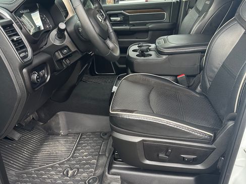 Used 2023 RAM 2500 Laramie image 13