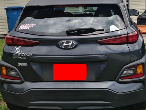 Used 2020 Hyundai Kona SE w/ Cargo Package FWD image 14