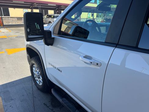 Used 2024 Chevrolet Silverado 2500 LT w/ All Star Edition AWD/4WD image 6