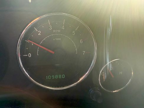 Used 2013 Jeep Wrangler Unlimited Sahara w/ Mopar Chrome Edition Group image 10