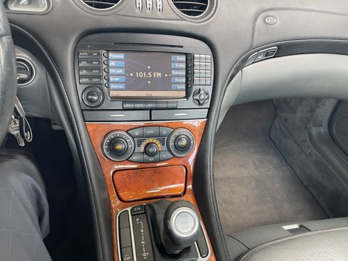 Used 2005 Mercedes-Benz SL 500 image 22