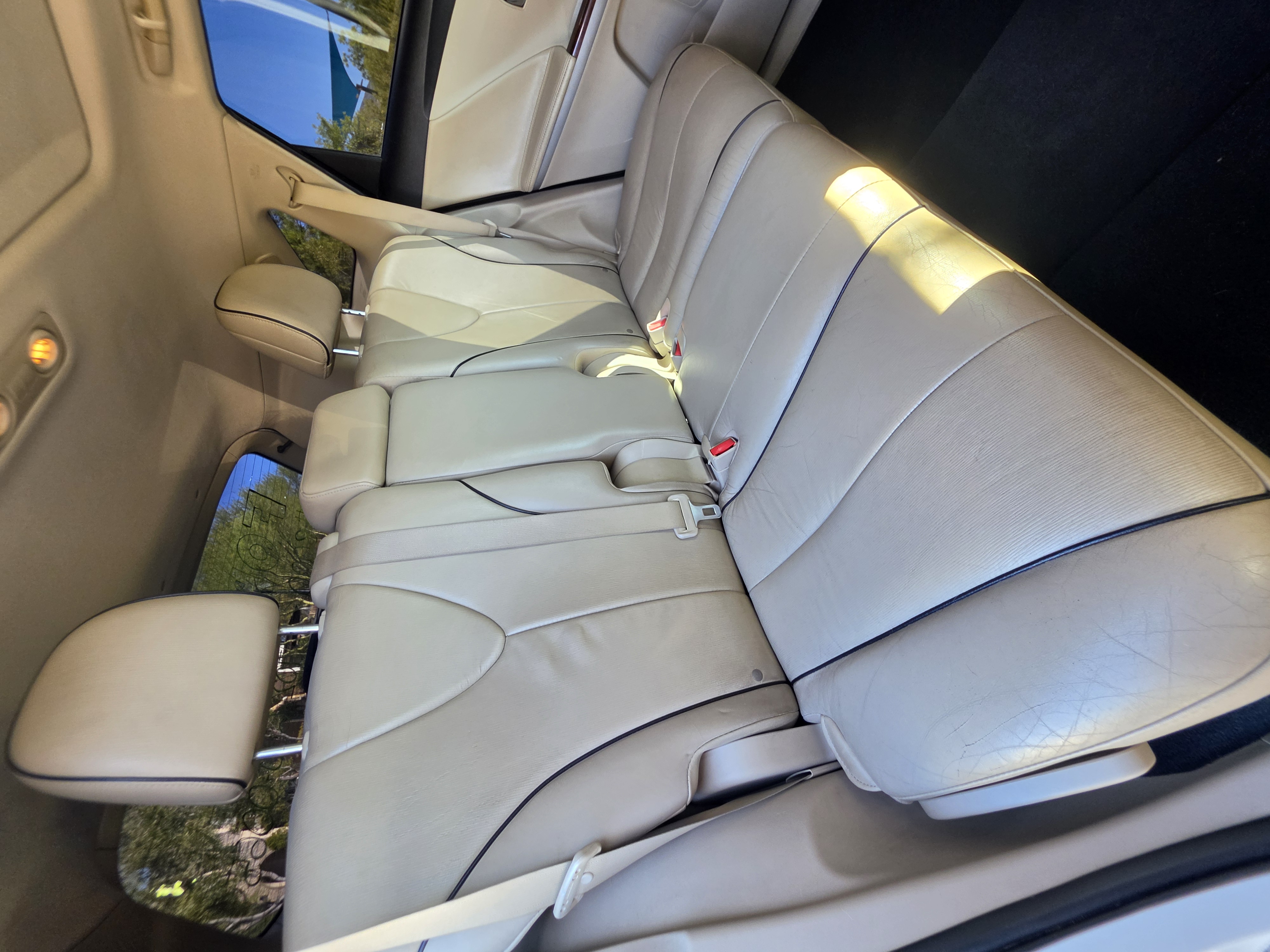 Used 2011 Toyota Venza w/ Premium Pkg #2 FWD image 20