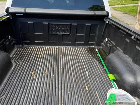 Used 2016 Toyota Tundra SR RWD image 12