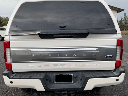 Used 2018 Ford F250 Platinum w/ Platinum Ultimate Package image 6